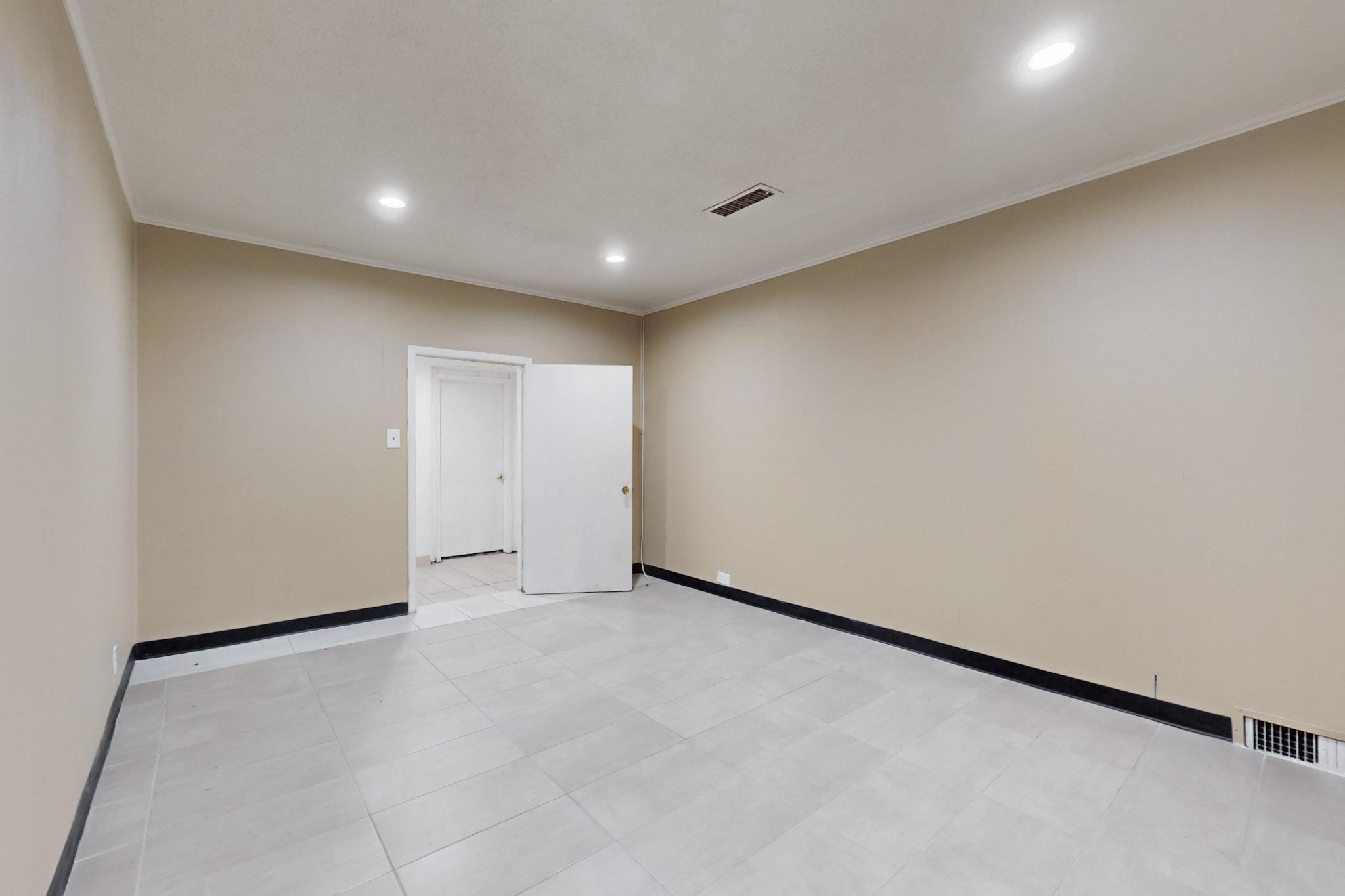 630 Dalworth Street Grand Prairie TX 75050