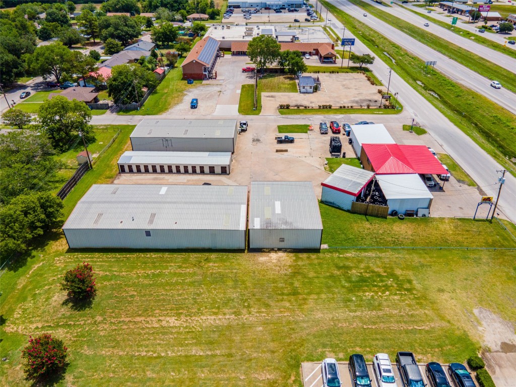 2000 Front Street Kaufman TX 75142