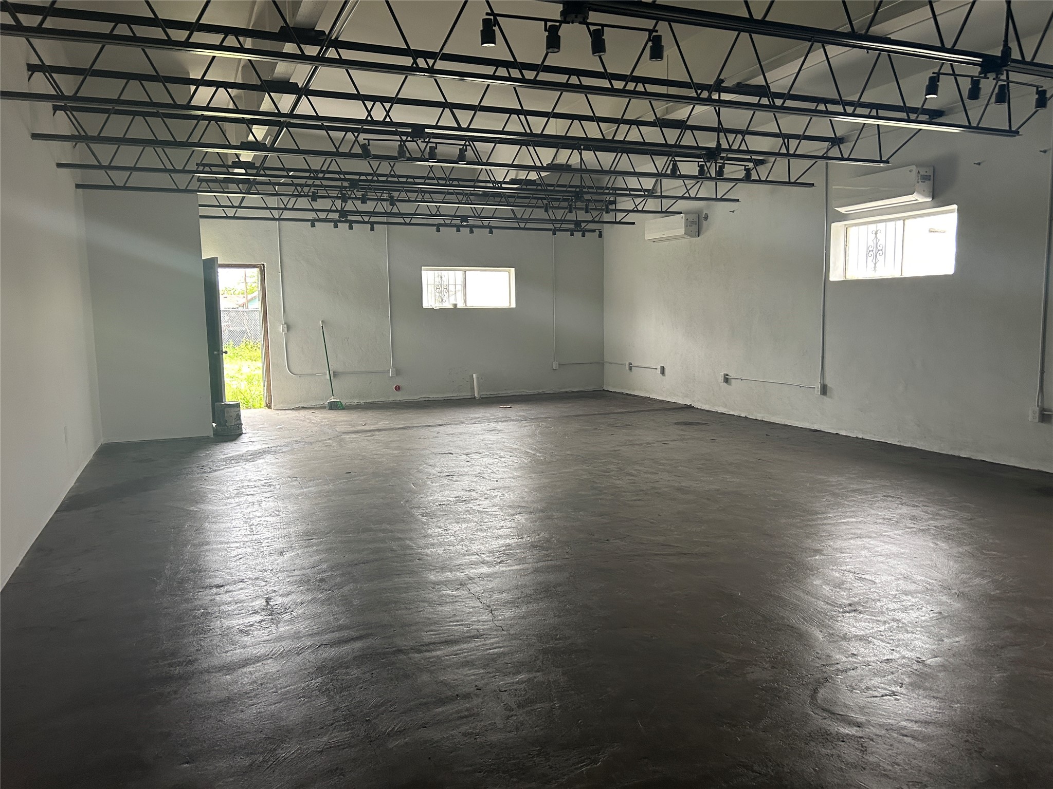 3020 Navaro Street Dallas TX 75212