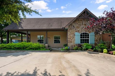 1401 W 2nd Avenue Corsicana TX 75110