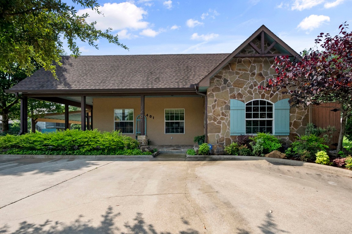 1401 W 2nd Avenue Corsicana TX 75110
