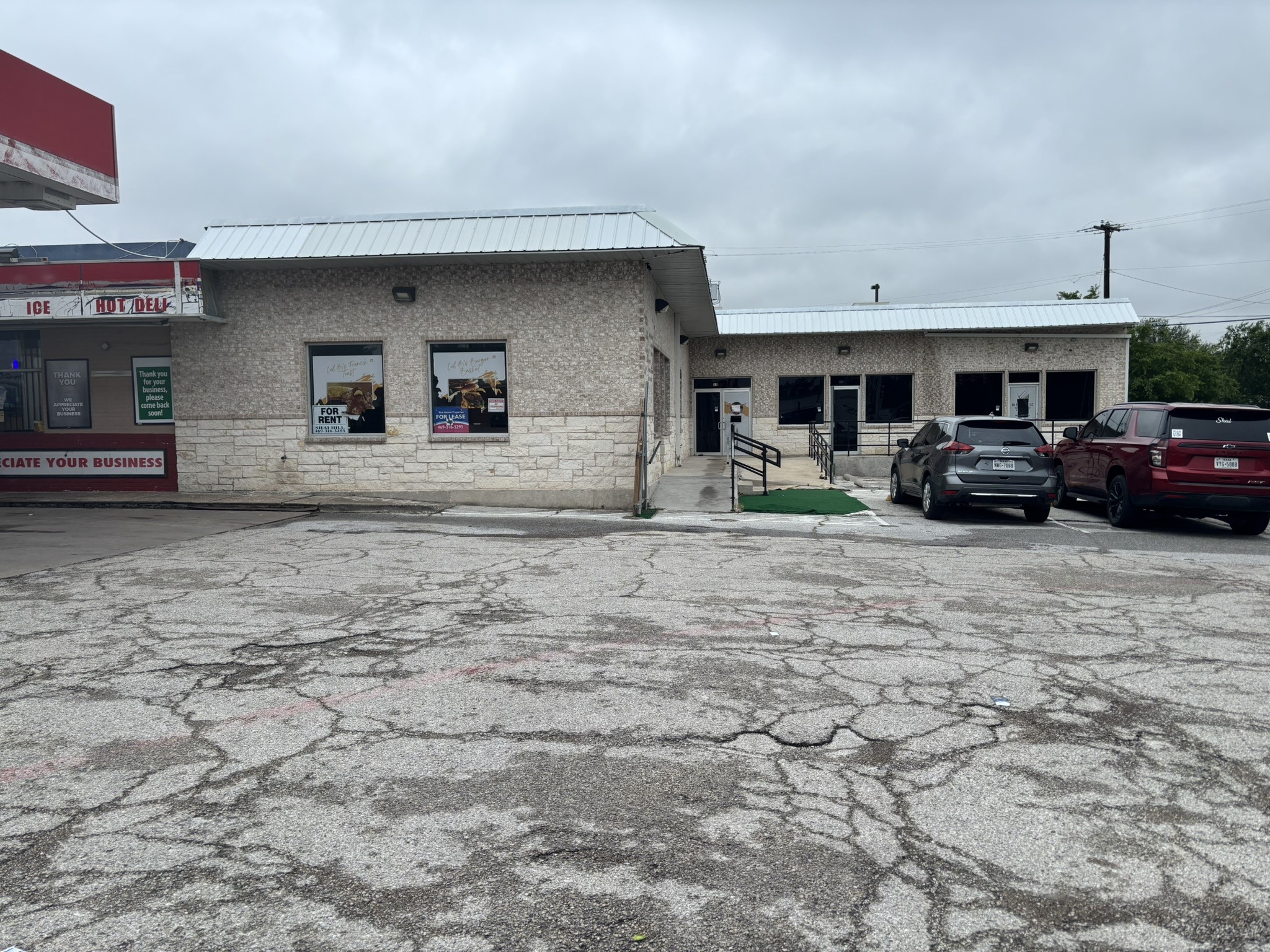 5617 Mccart Avenue Fort Worth TX 76133