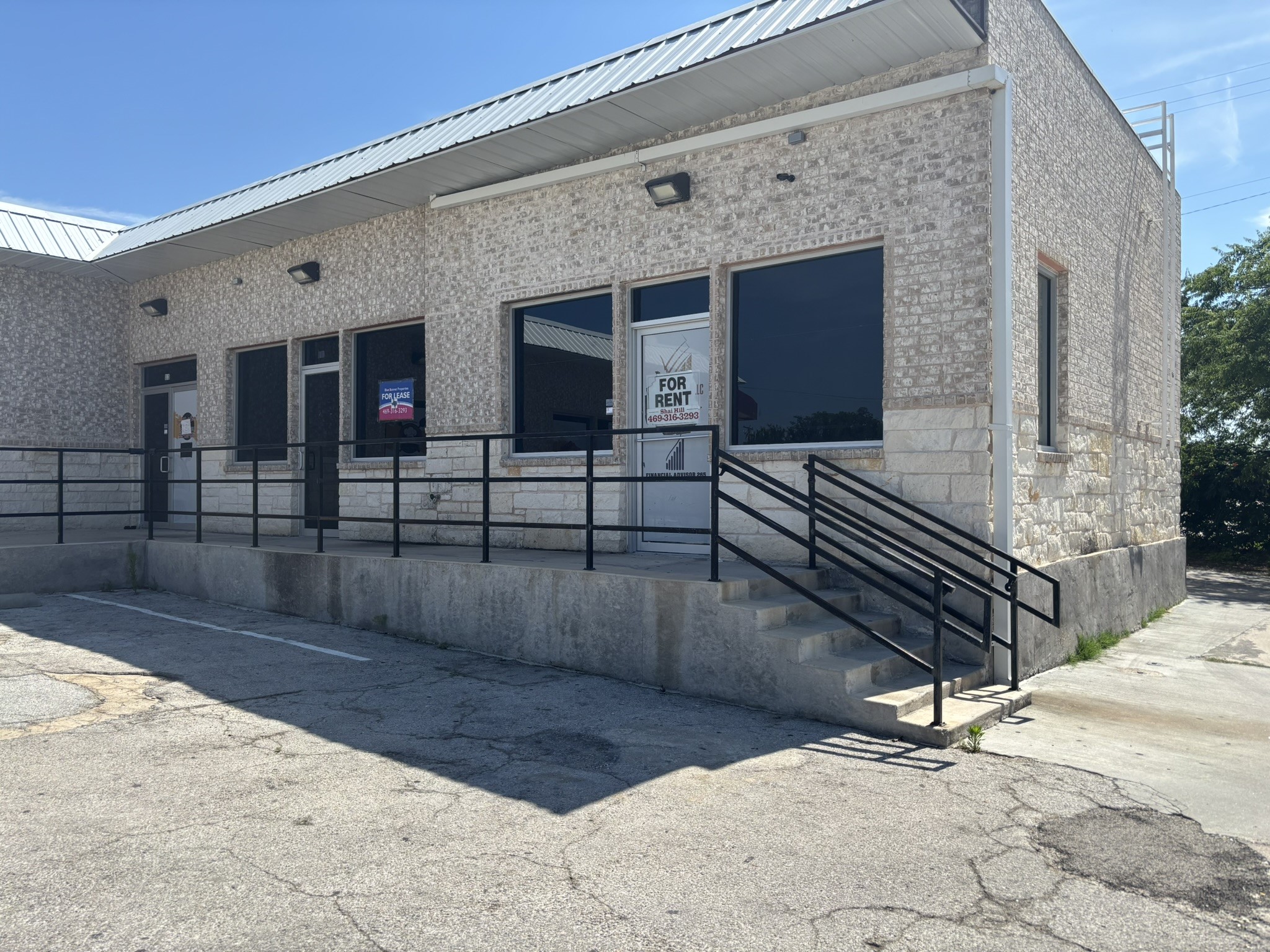 5617 Mccart Avenue Fort Worth TX 76133
