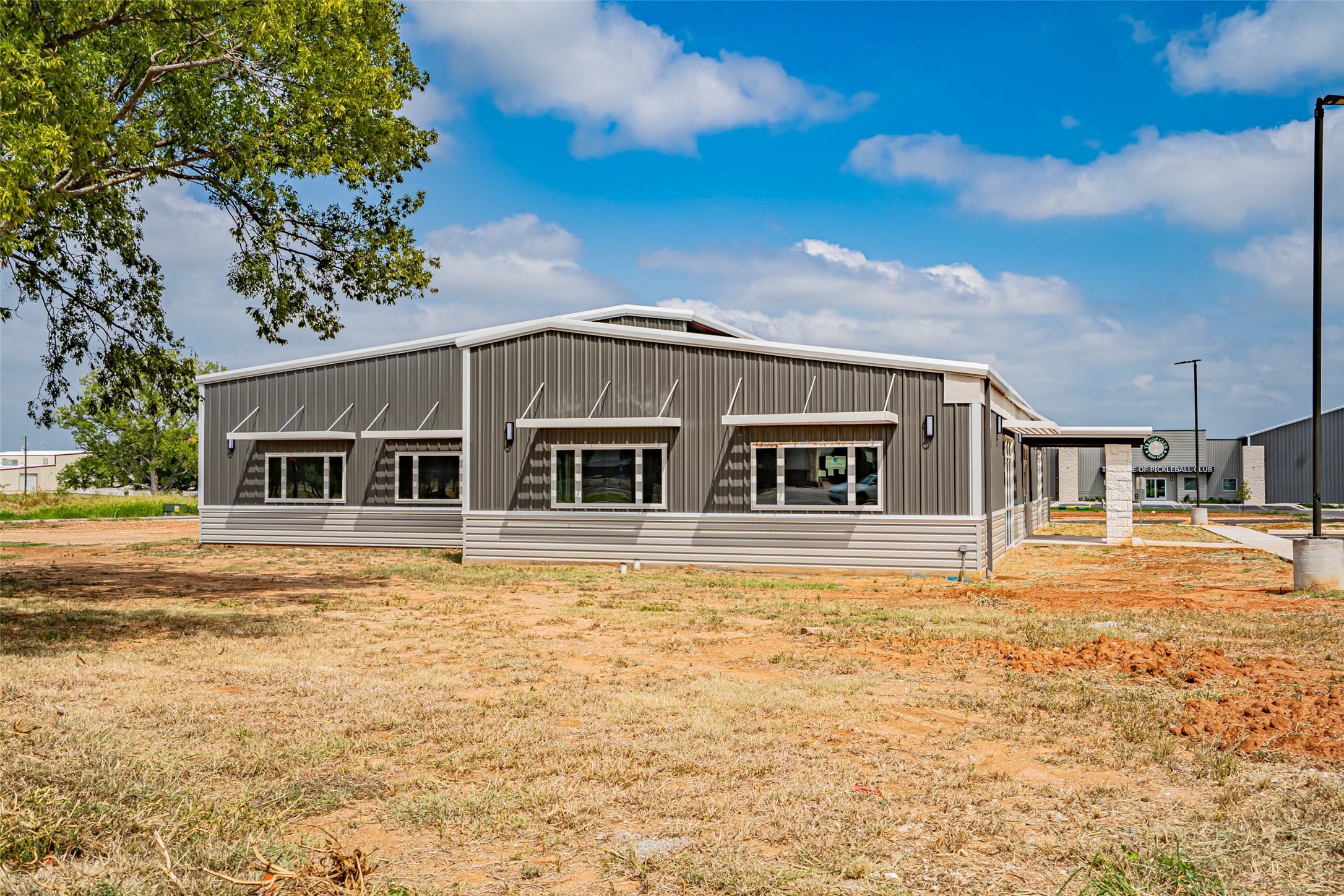 901 Tucker Way Granbury TX 76048