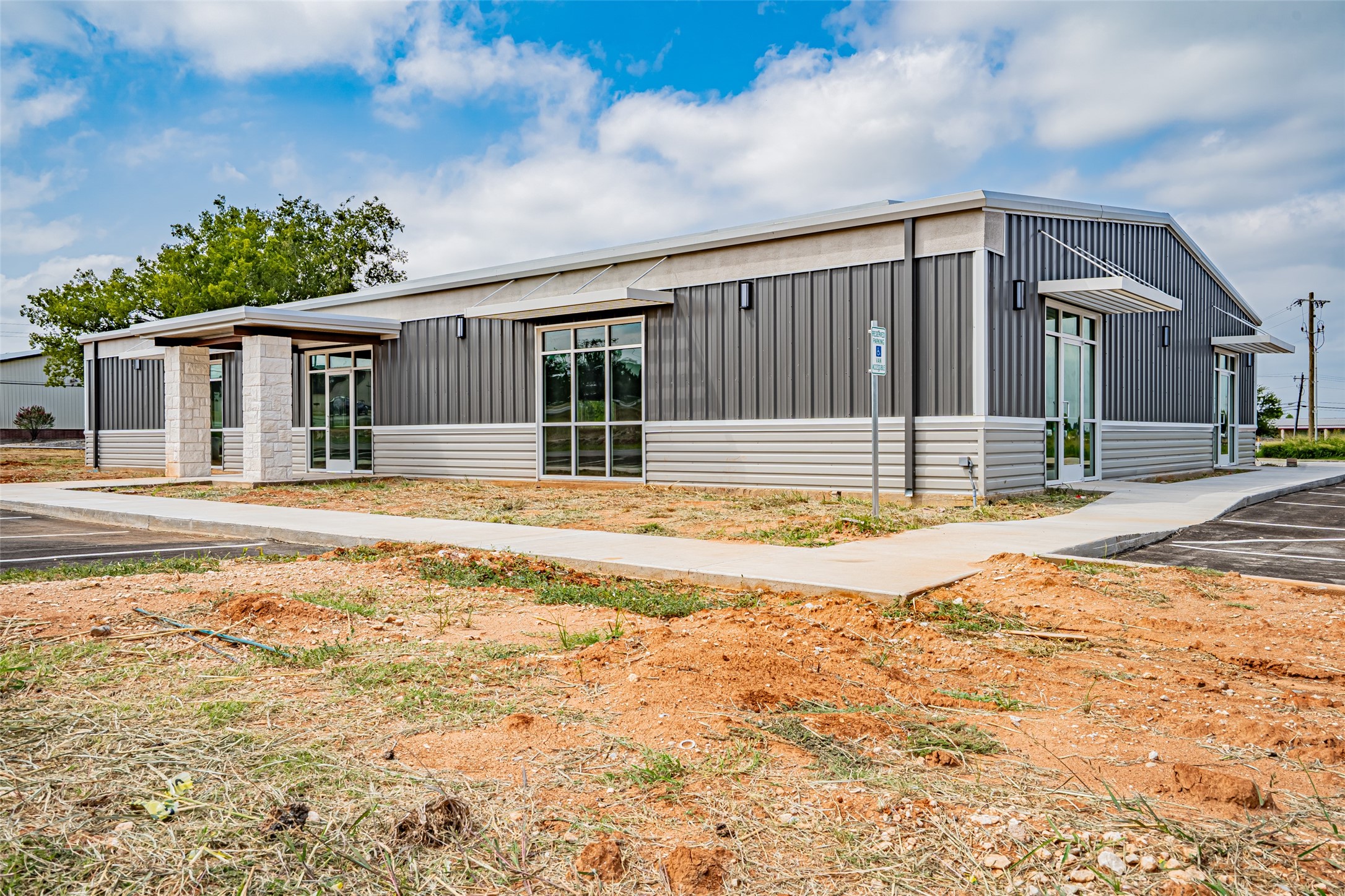 901 Tucker Way Granbury TX 76048