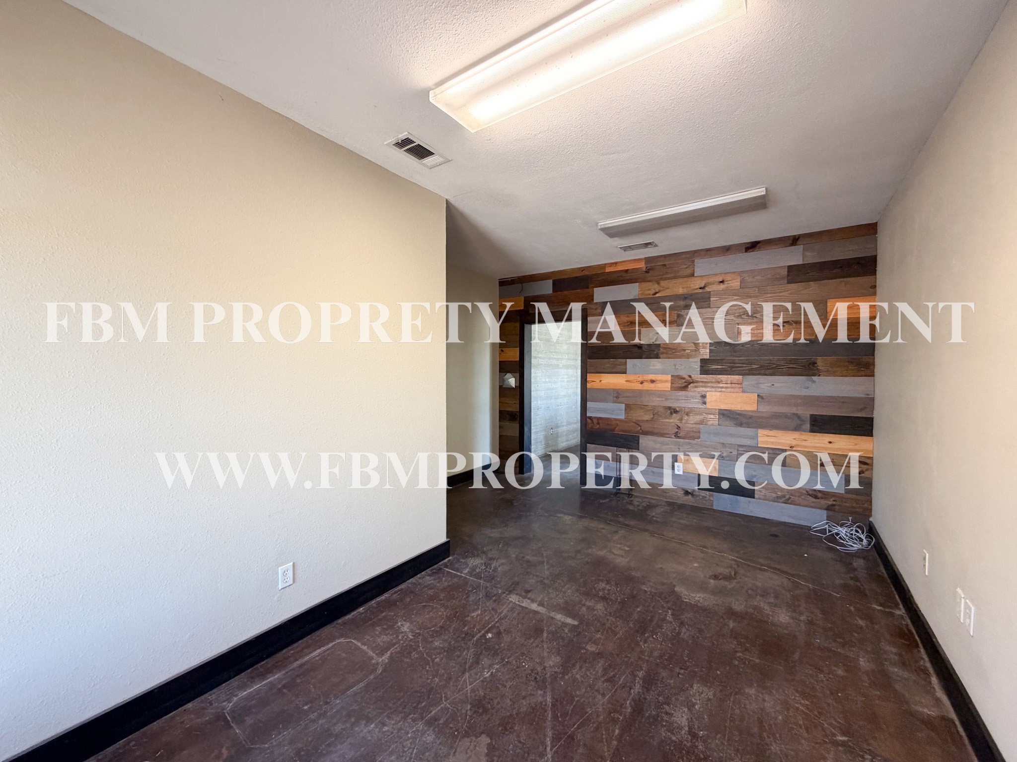 2103 S Kaufman Street Ennis TX 75119