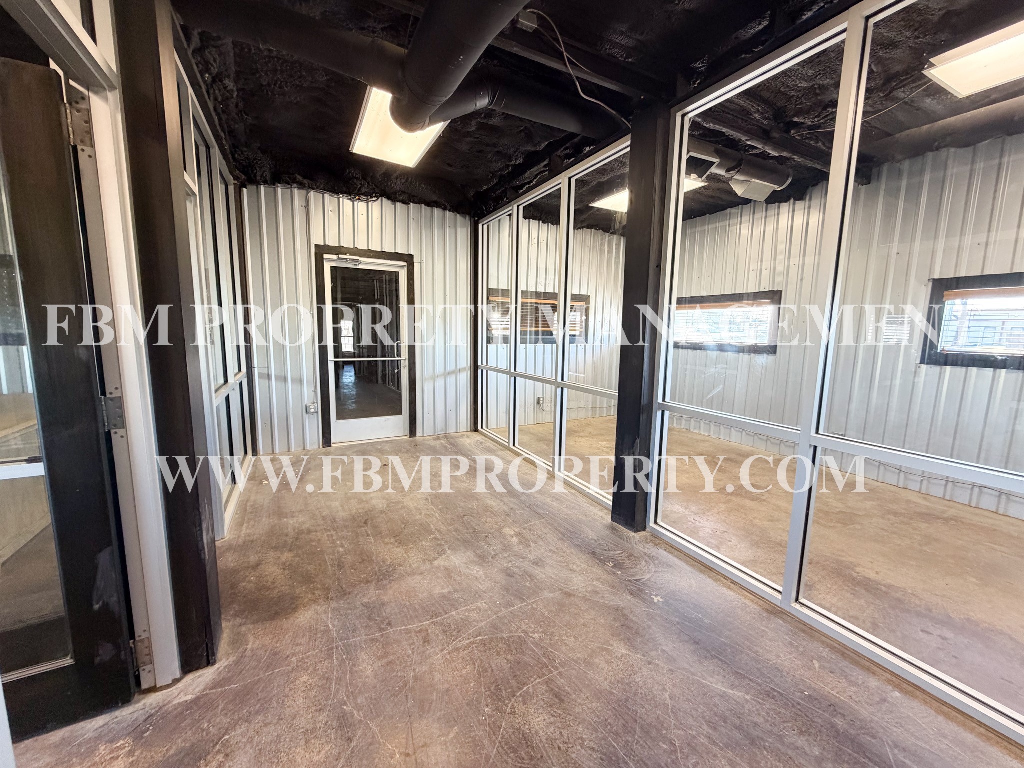 2103 S Kaufman Street Ennis TX 75119
