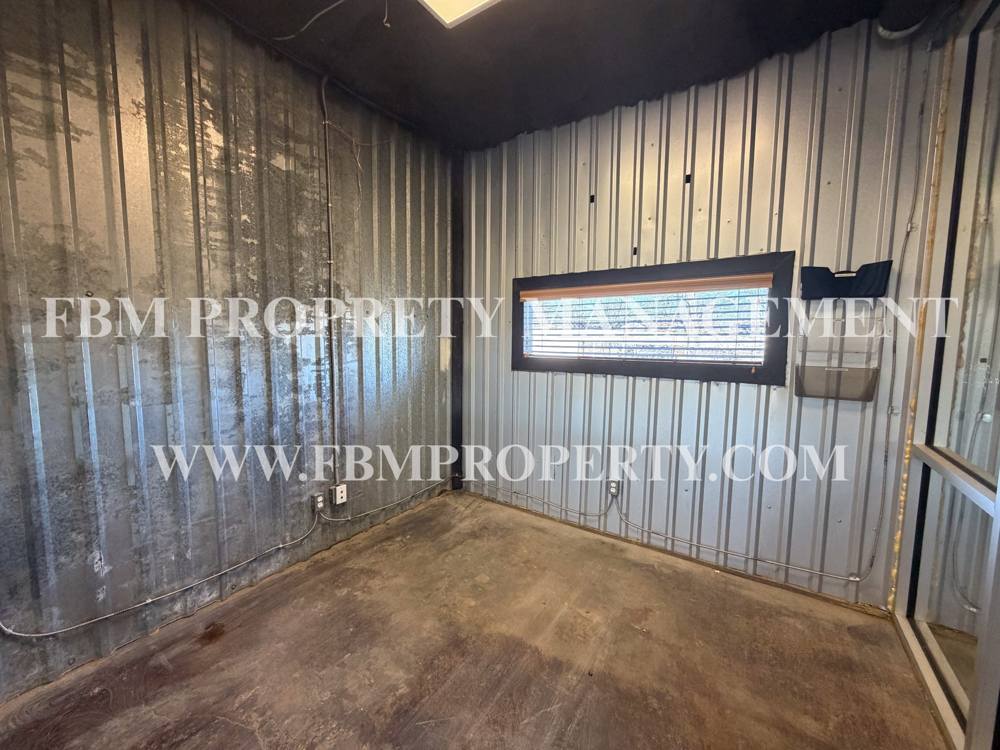 2103 S Kaufman Street Ennis TX 75119