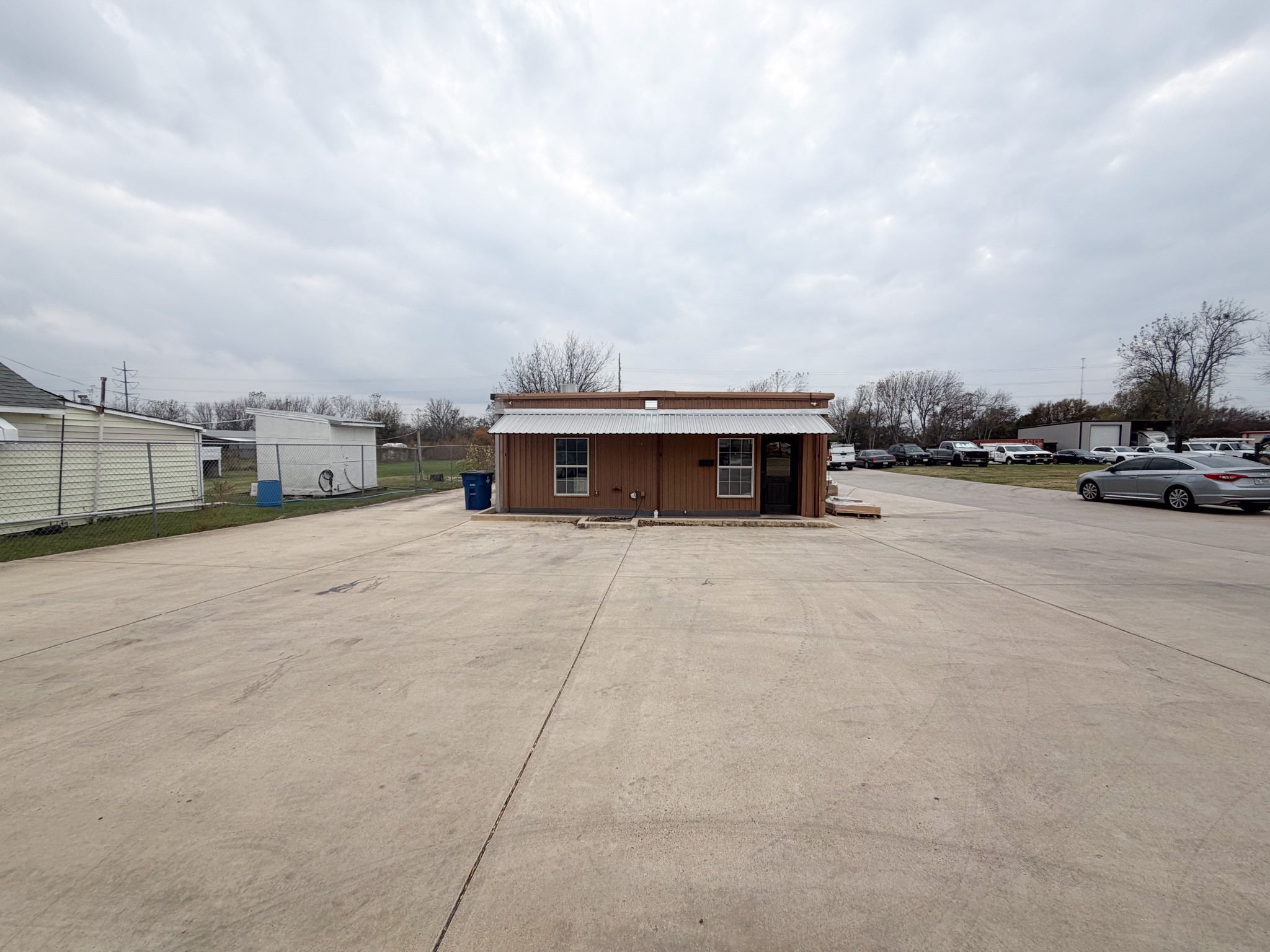 2103 S Kaufman Street Ennis TX 75119