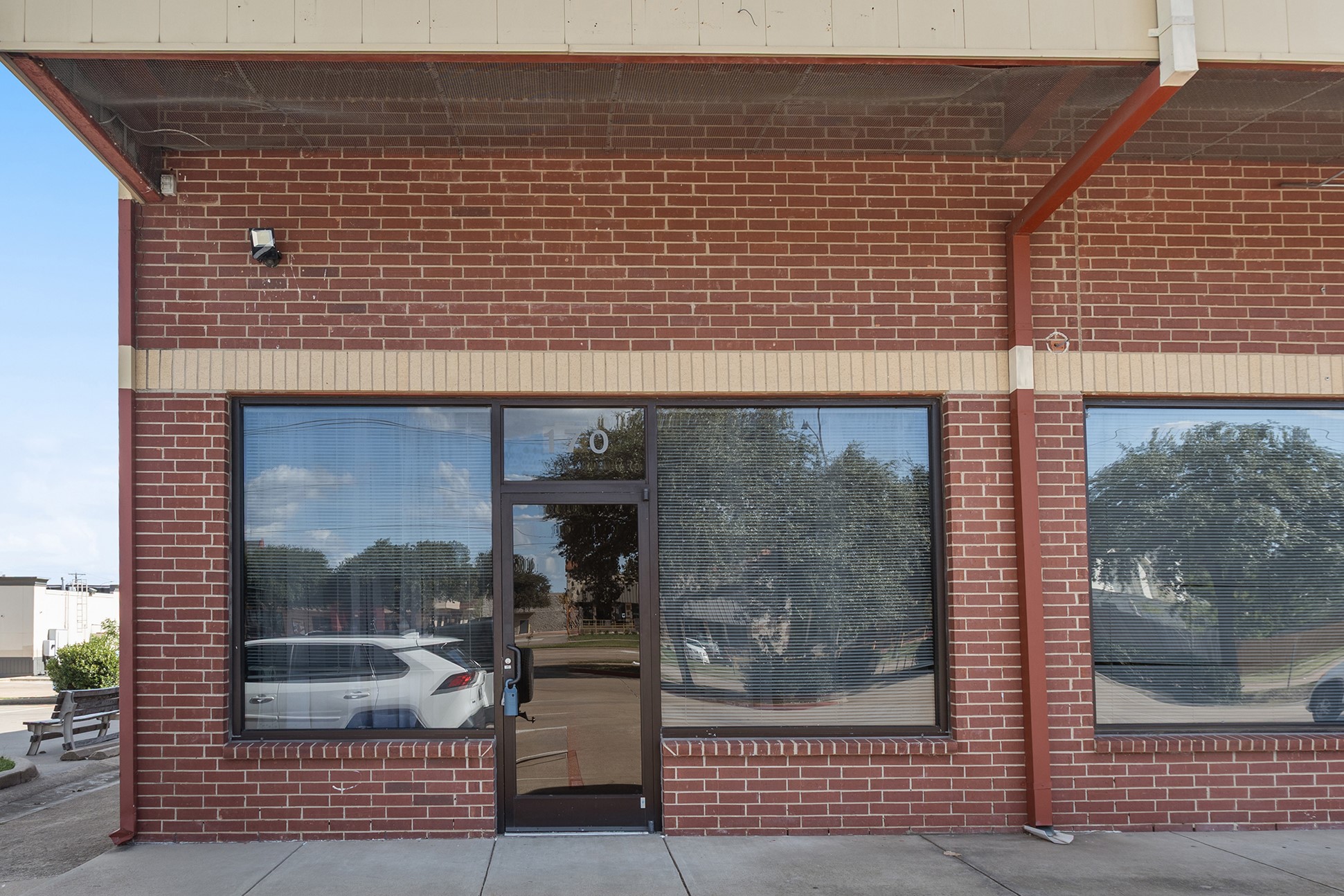 710 SW Green Oaks Boulevard Arlington TX 76017