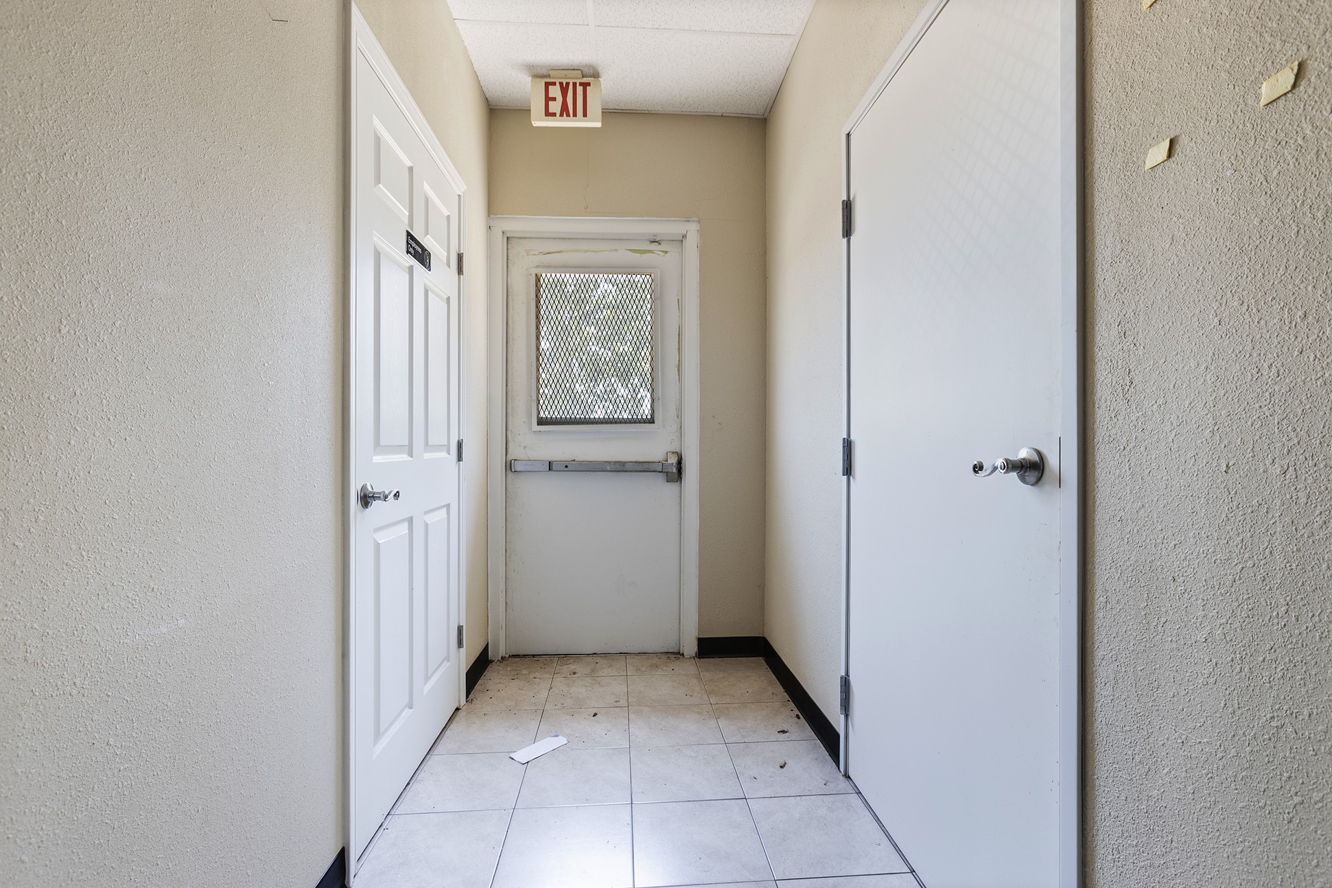 710 SW Green Oaks Boulevard Arlington TX 76017