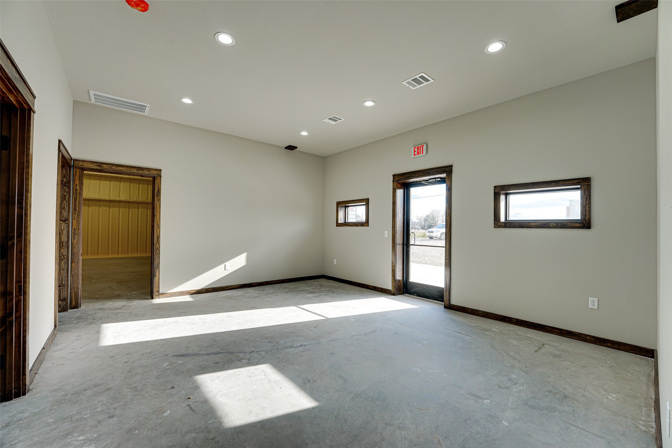 2667-E S Us Highway 69 Greenville TX 75402