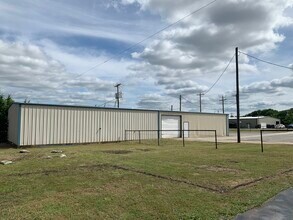 309 Us 69 Trenton TX 75490