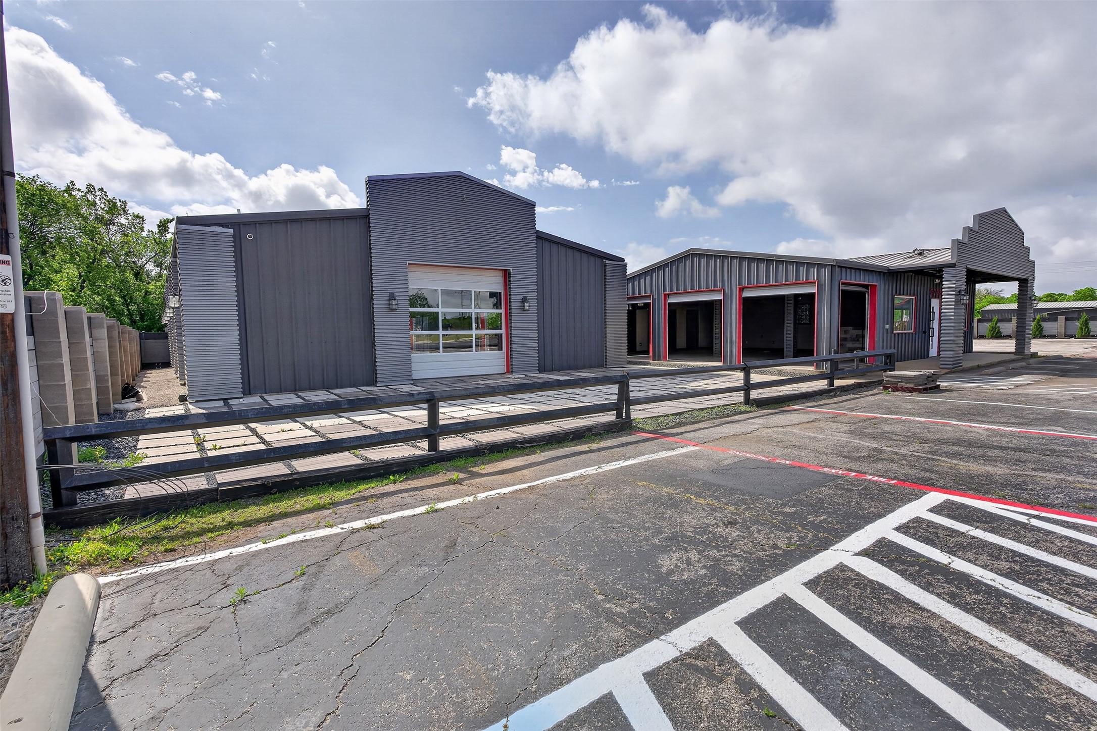 2795 Wilshire Boulevard Burleson TX 76028