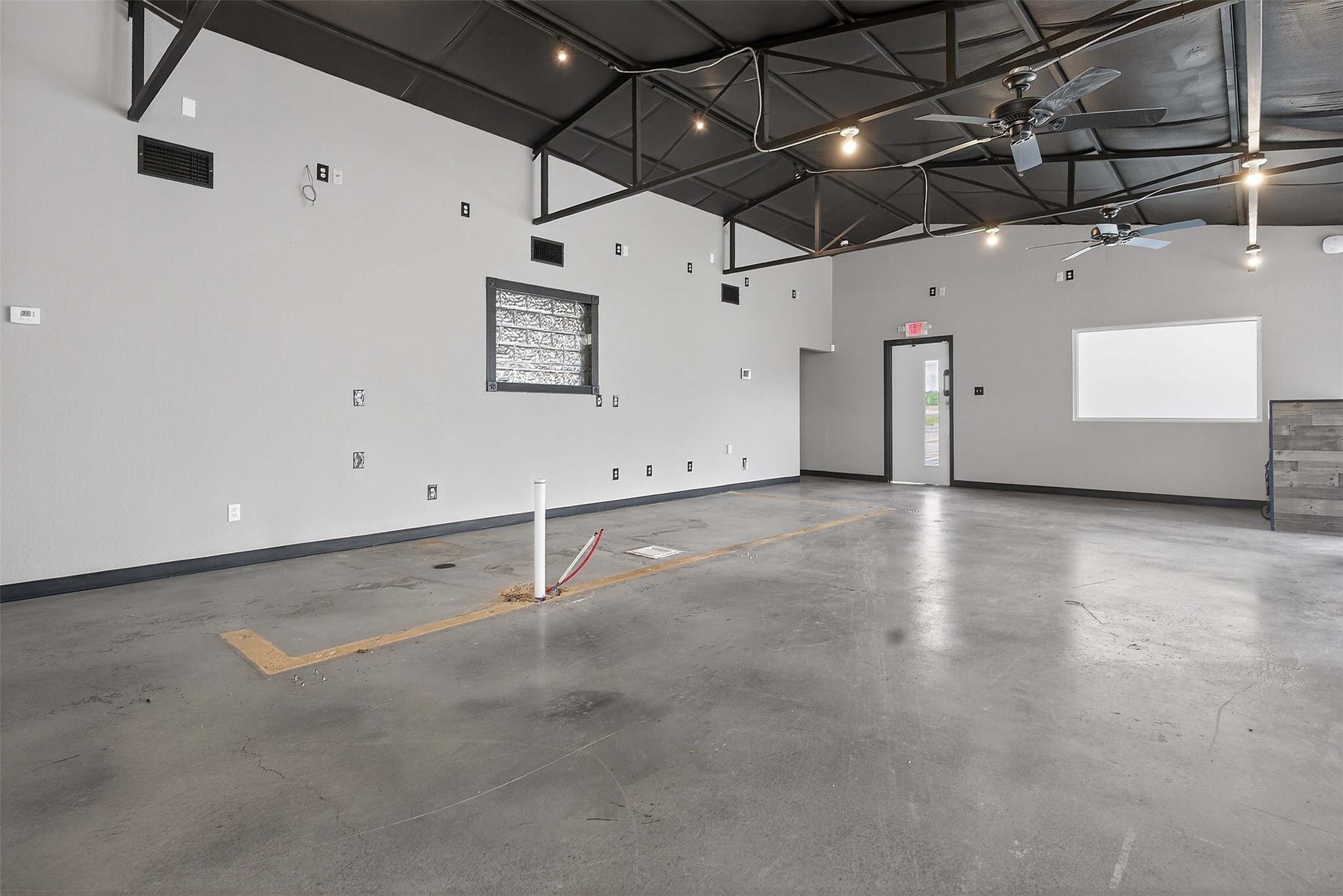2795 Wilshire Boulevard Burleson TX 76028