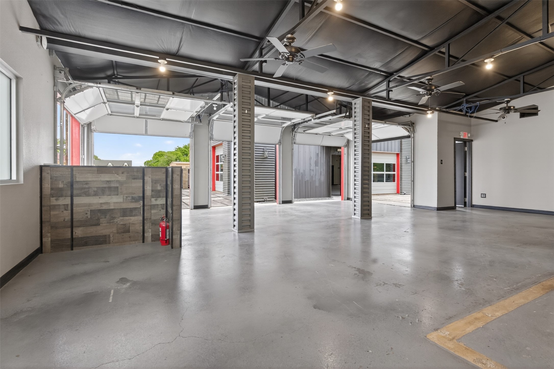 2795 Wilshire Boulevard Burleson TX 76028