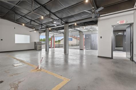 2795 Wilshire Boulevard Burleson TX 76028
