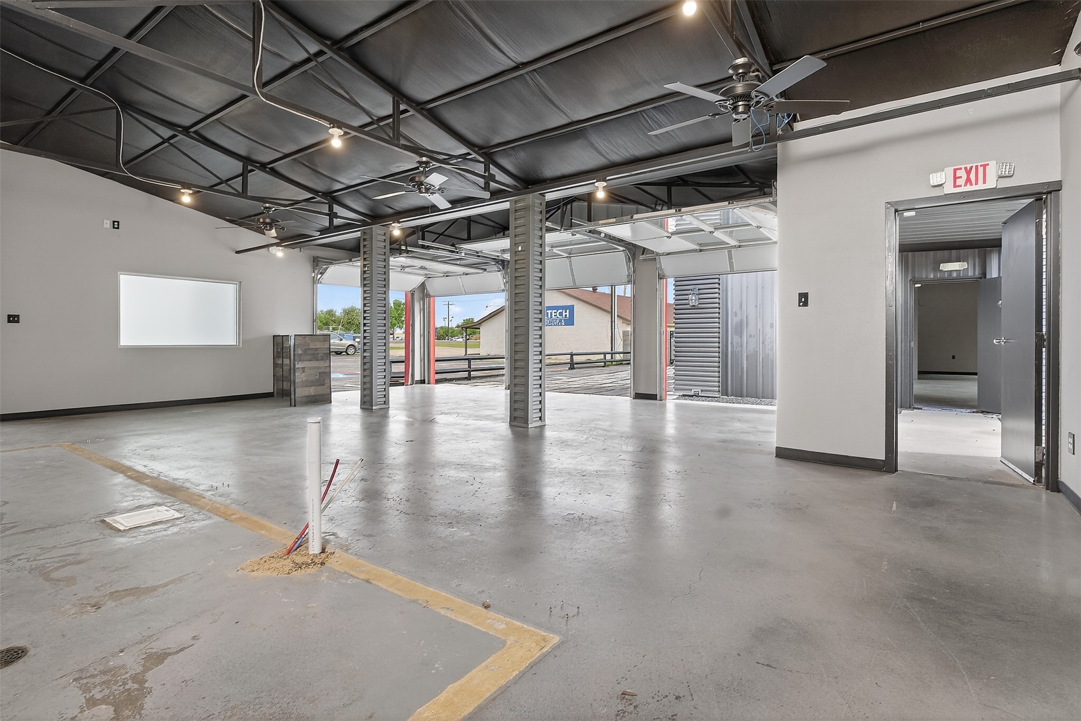 2795 Wilshire Boulevard Burleson TX 76028