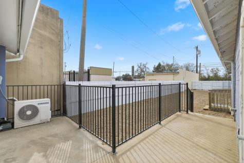 516 N Locust Street Denton TX 76201
