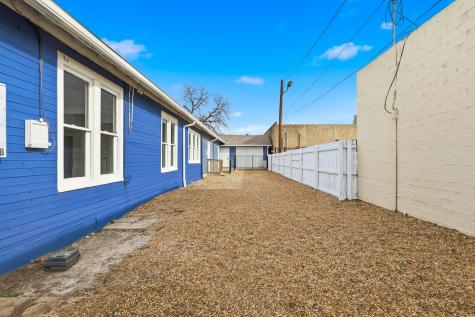516 N Locust Street Denton TX 76201