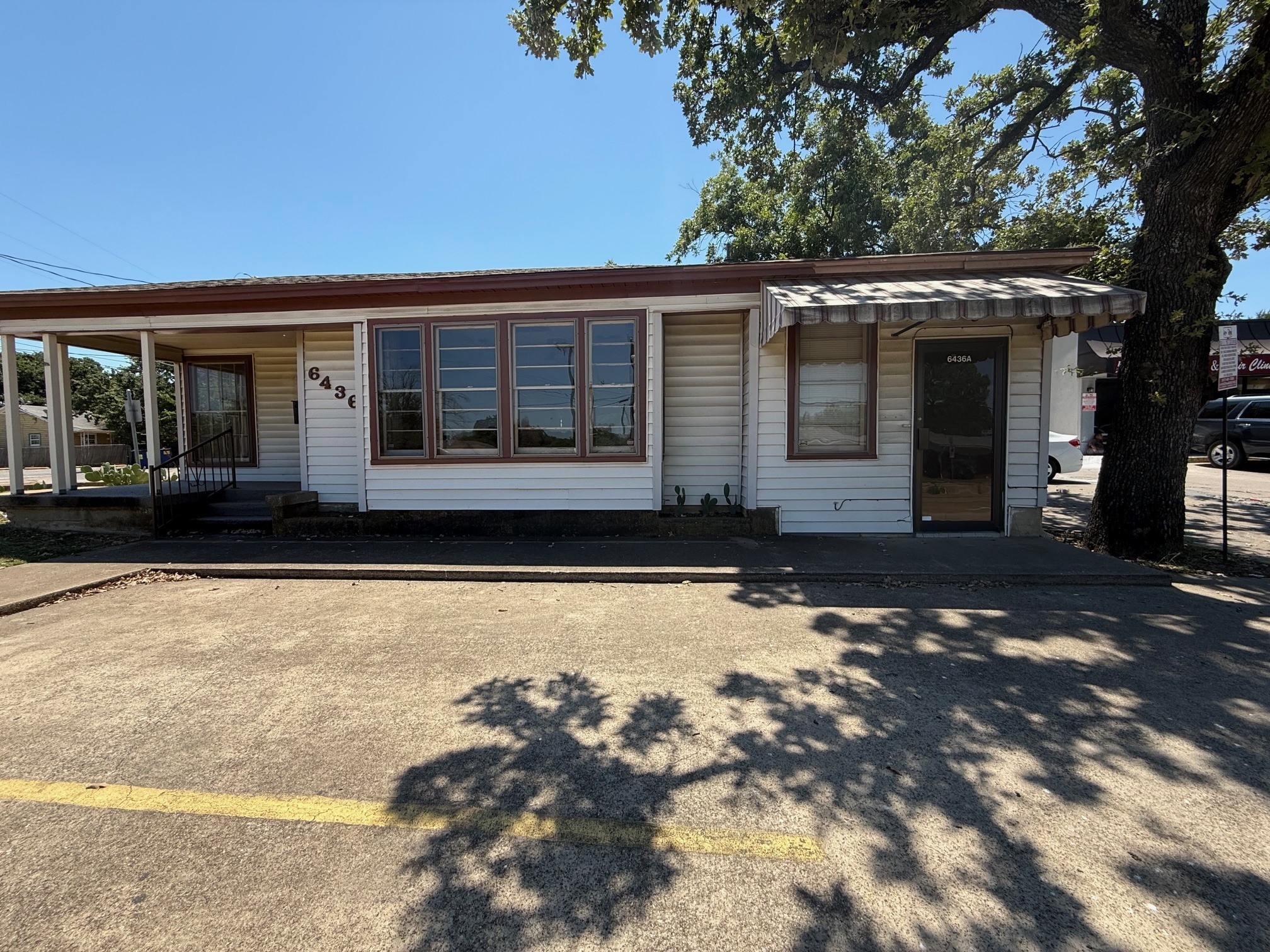 6436 Meadowbrook Drive Fort Worth TX 76112