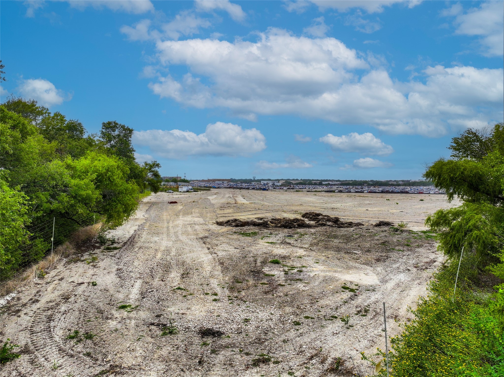 513 Idlewild Road Grand Prairie TX 75051