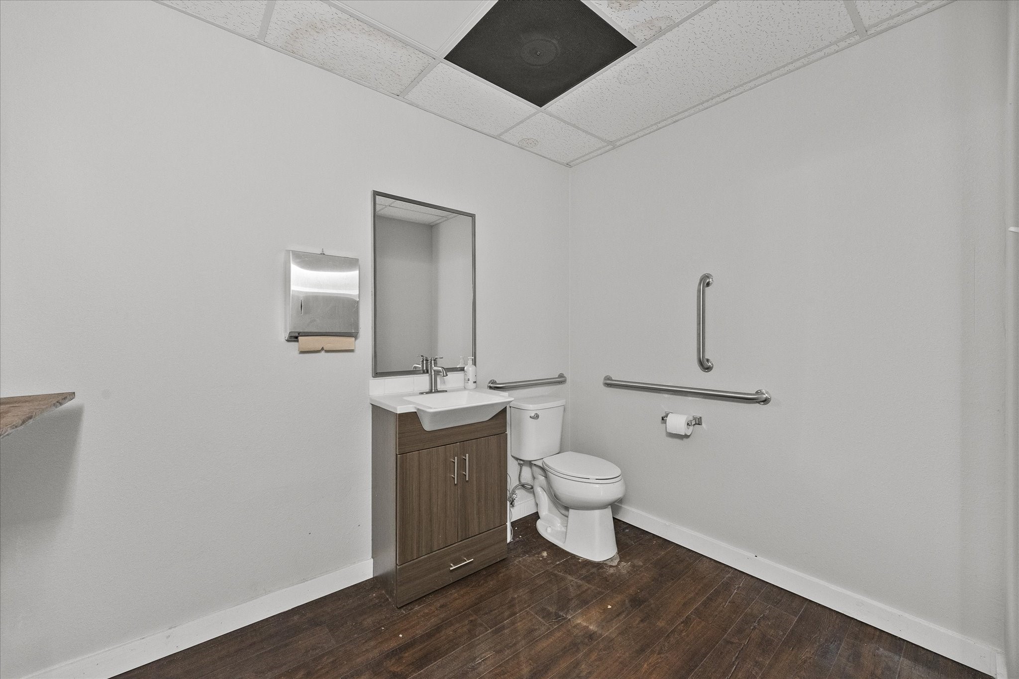 2108 Monroe Street Commerce TX 75428