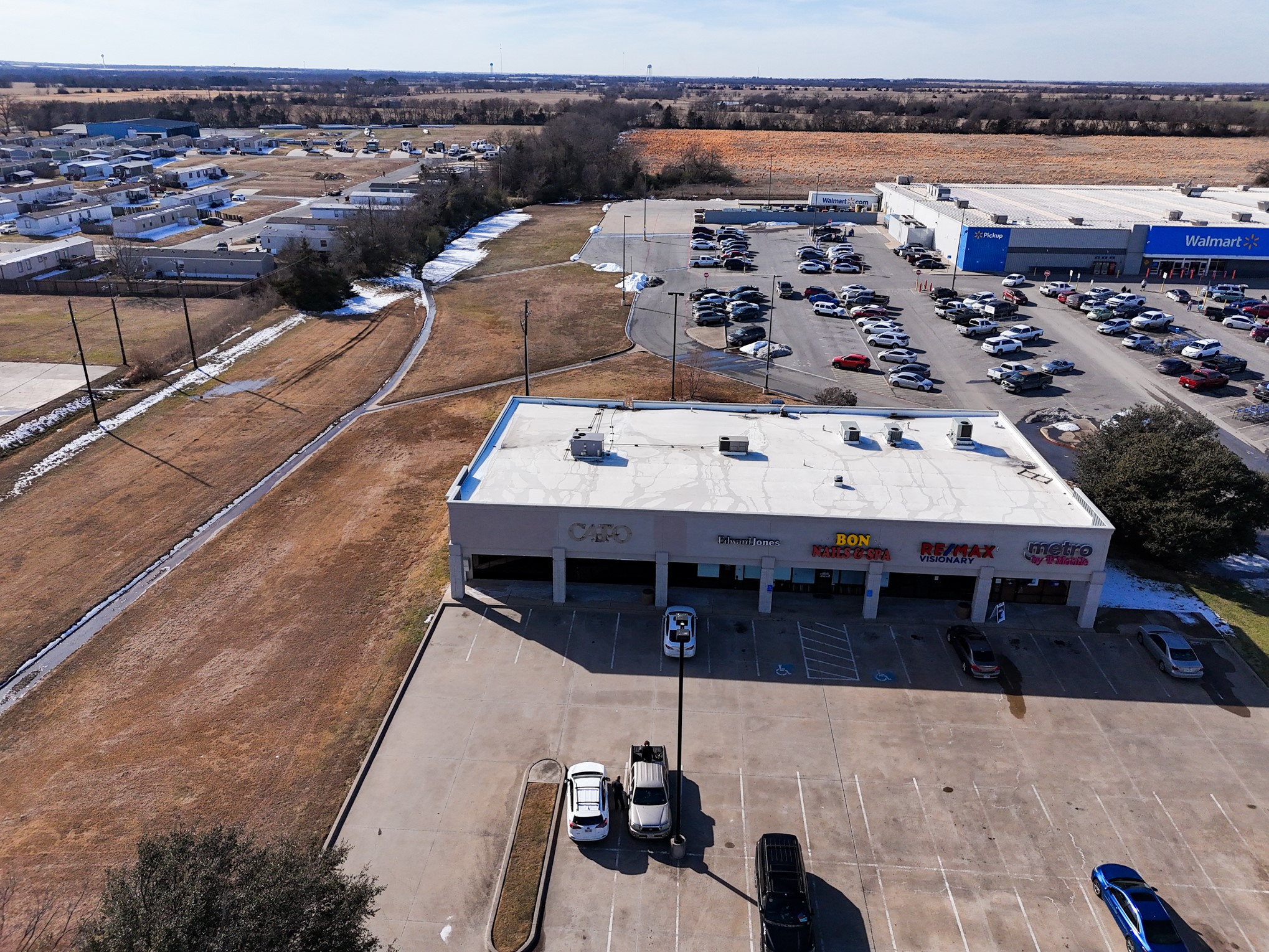 2009 N State Highway 121 Bonham TX 75418