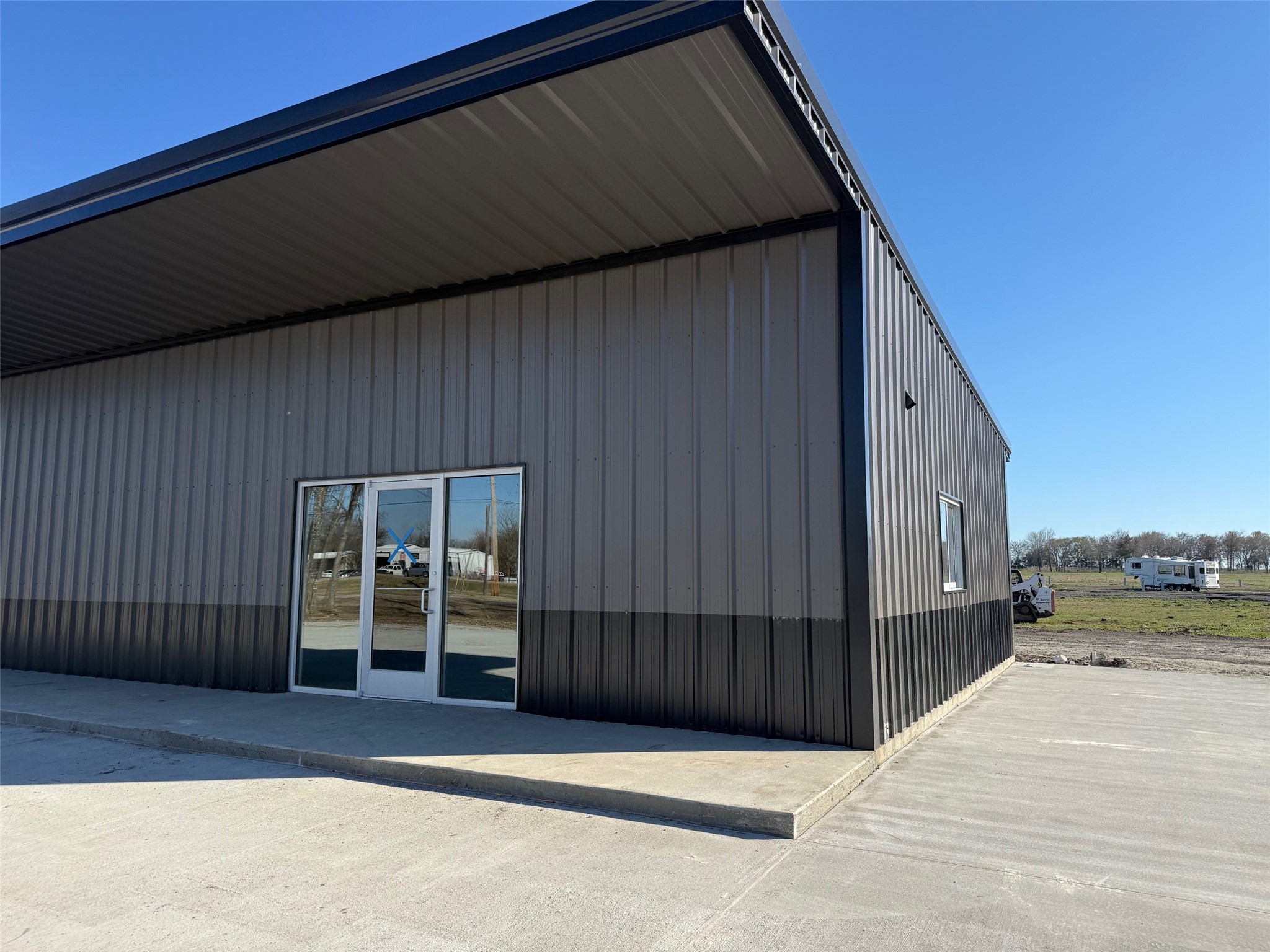 1095 W Front Highway Blossom TX 75416