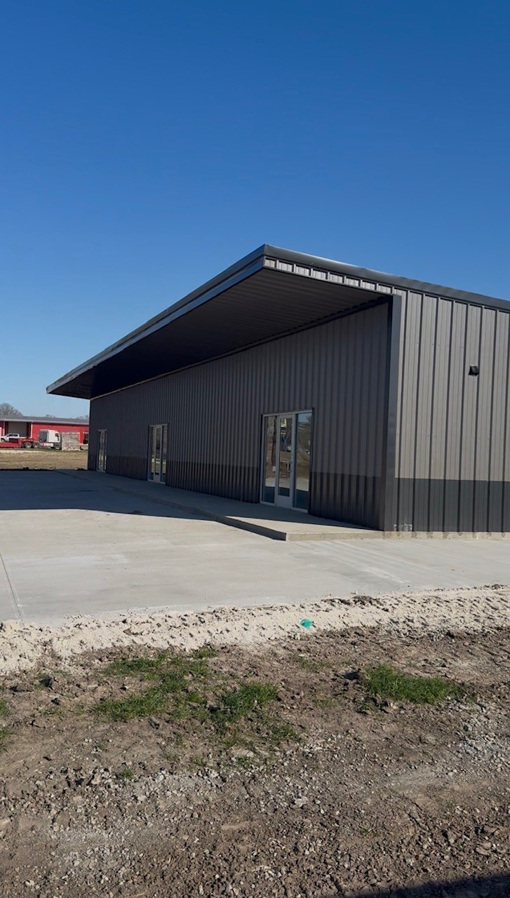 1095 W Front Highway Blossom TX 75416