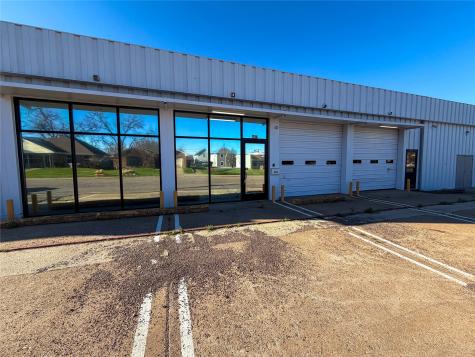 714 W Chestnut Street Denison TX 75020