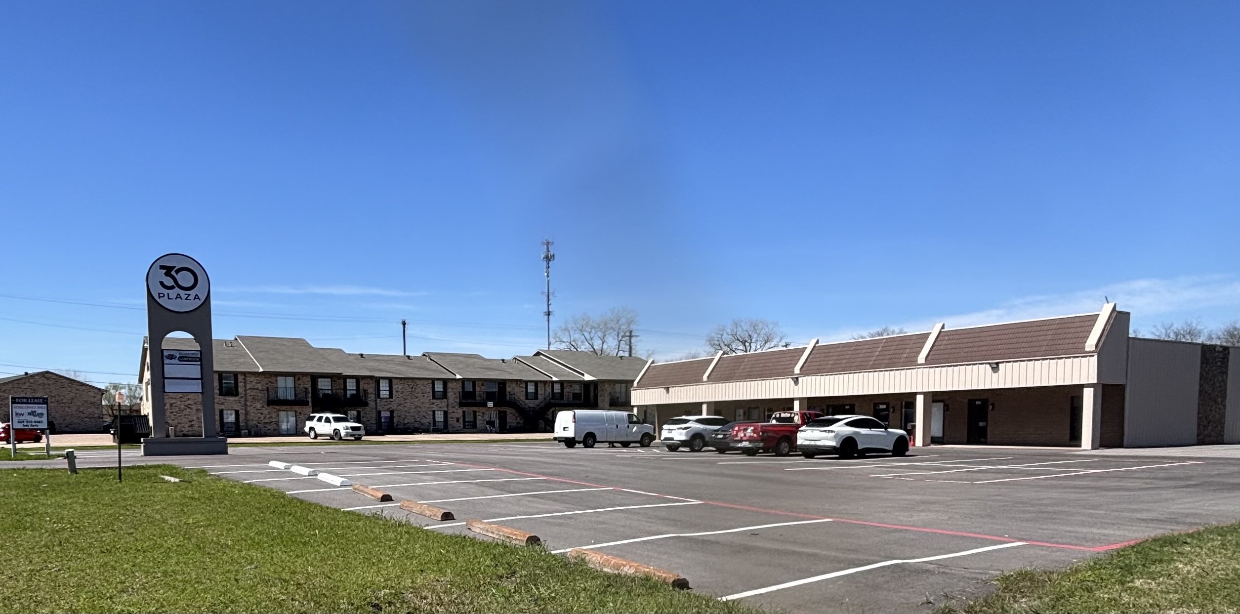 1118 Highway 30 Greenville TX 75402