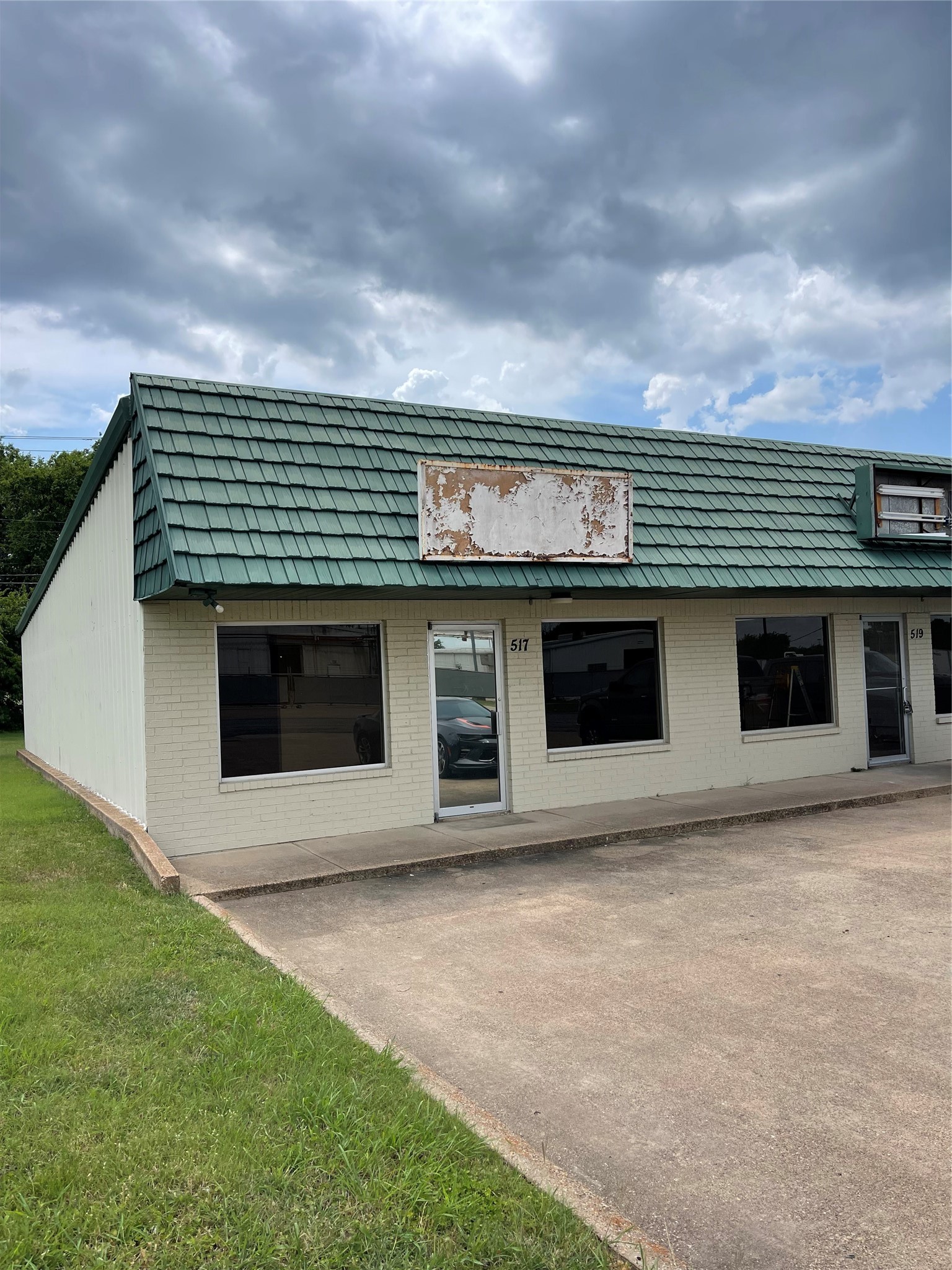 517 N 9th Street Midlothian TX 76065