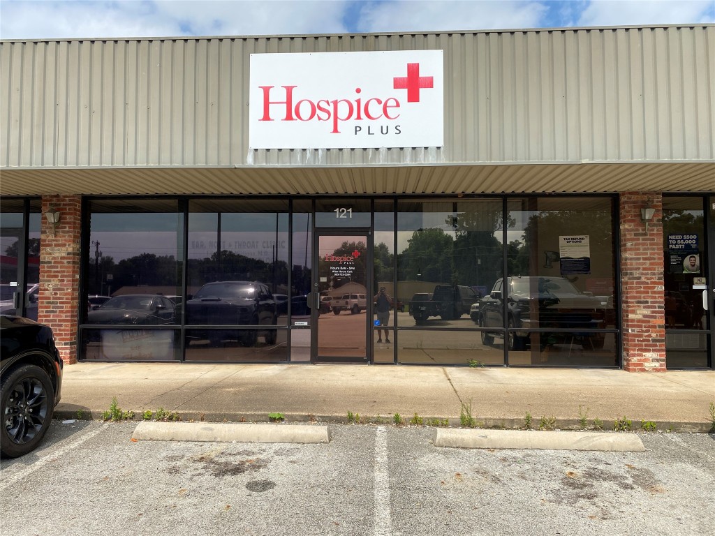 321 E Spring Street Palestine TX 75801
