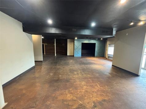 125 S Texas Street Crowley TX 76036