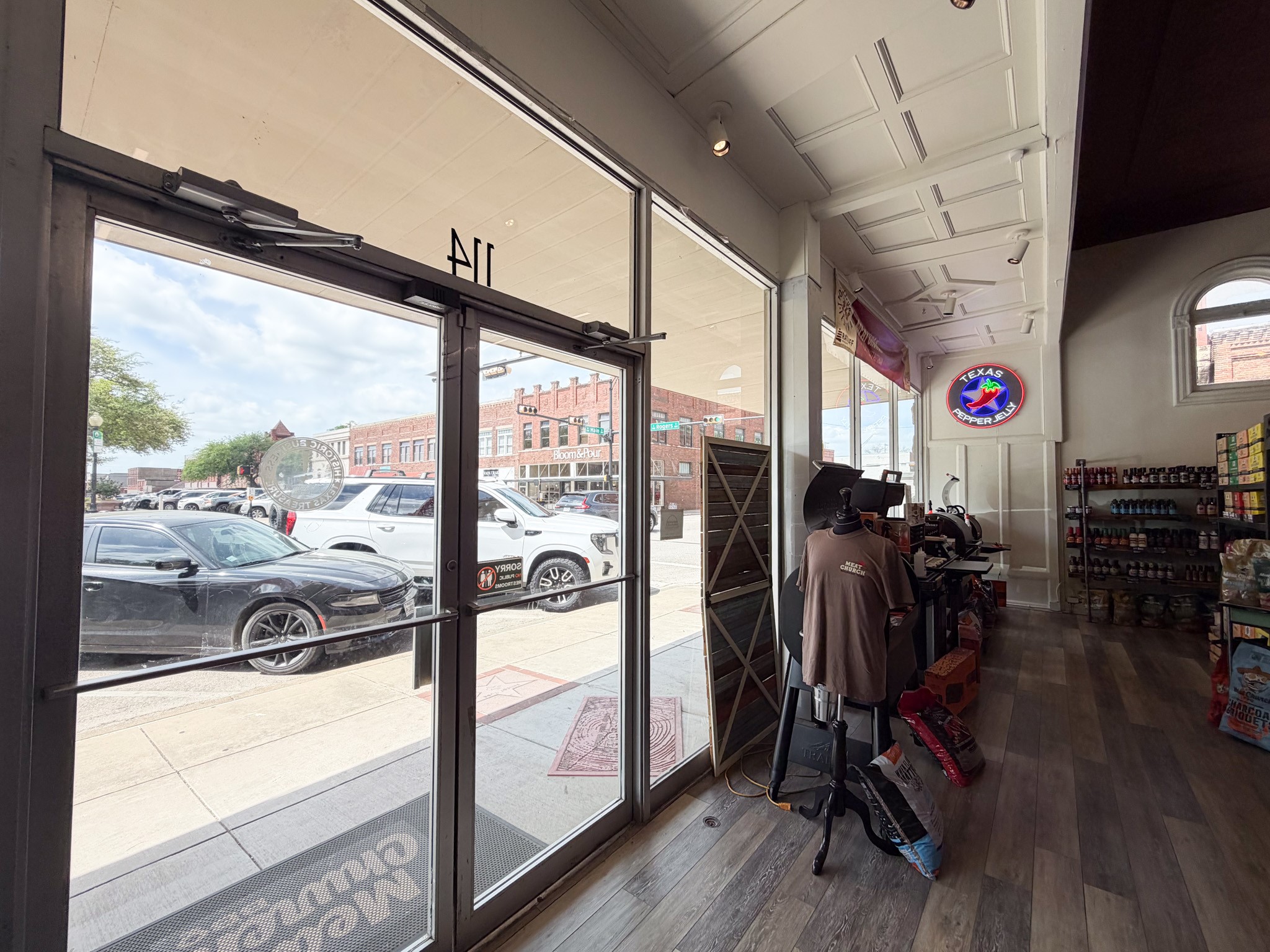 114 W Main Street Waxahachie TX 75165