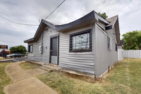 3818 S Lancaster Road Dallas TX 75216