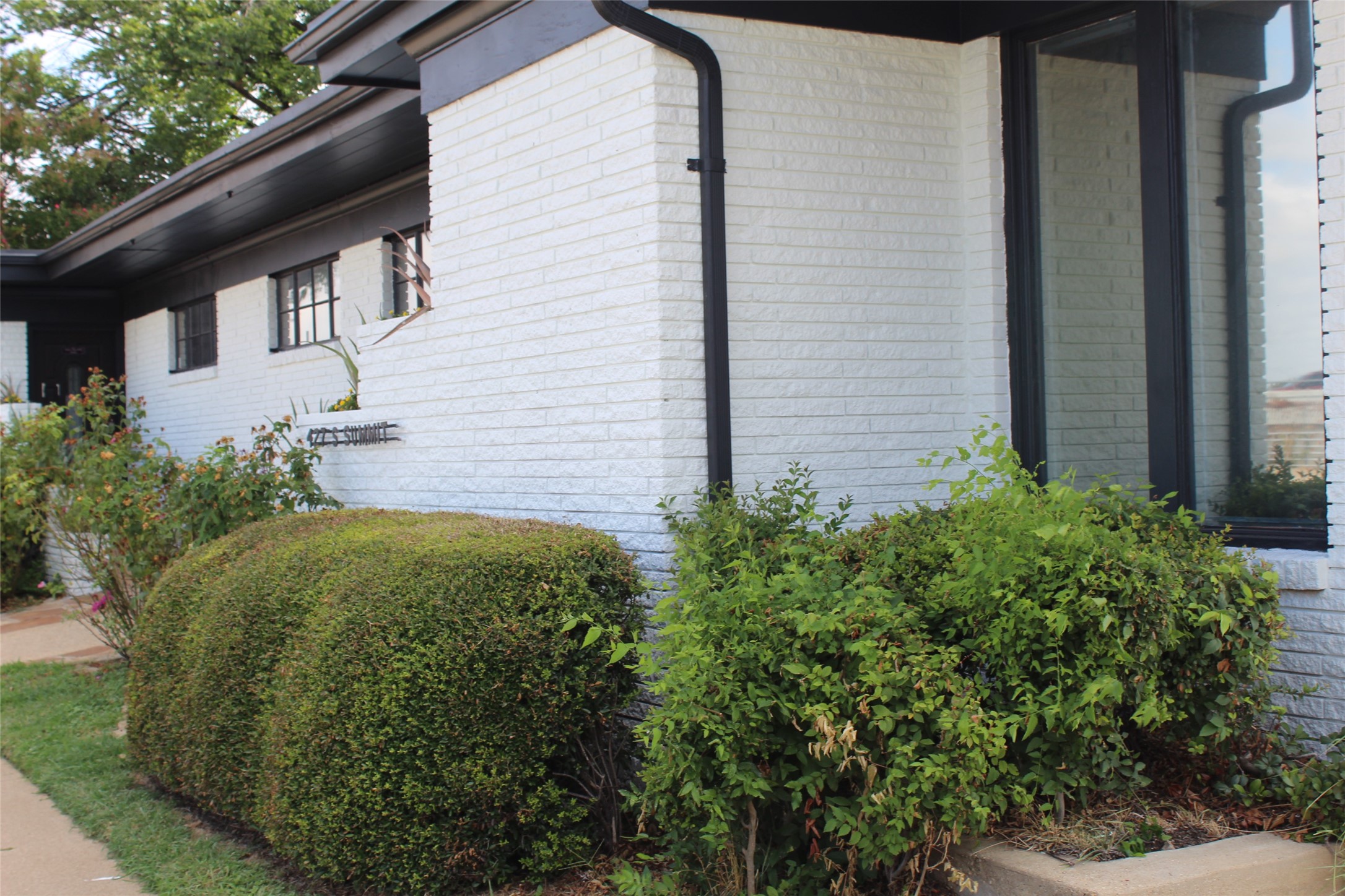 427 S Summit Avenue Fort Worth TX 76104