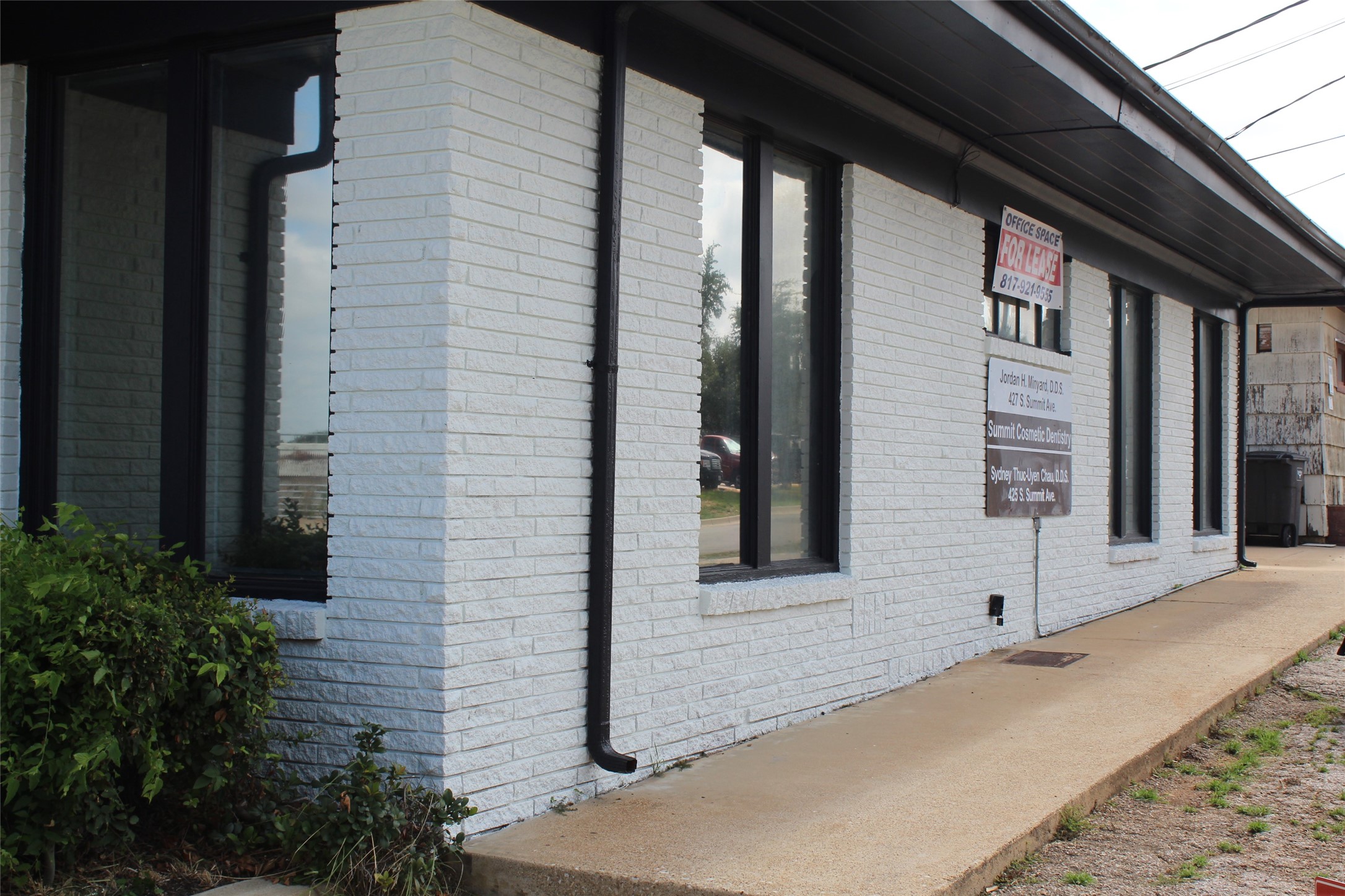 427 S Summit Avenue Fort Worth TX 76104