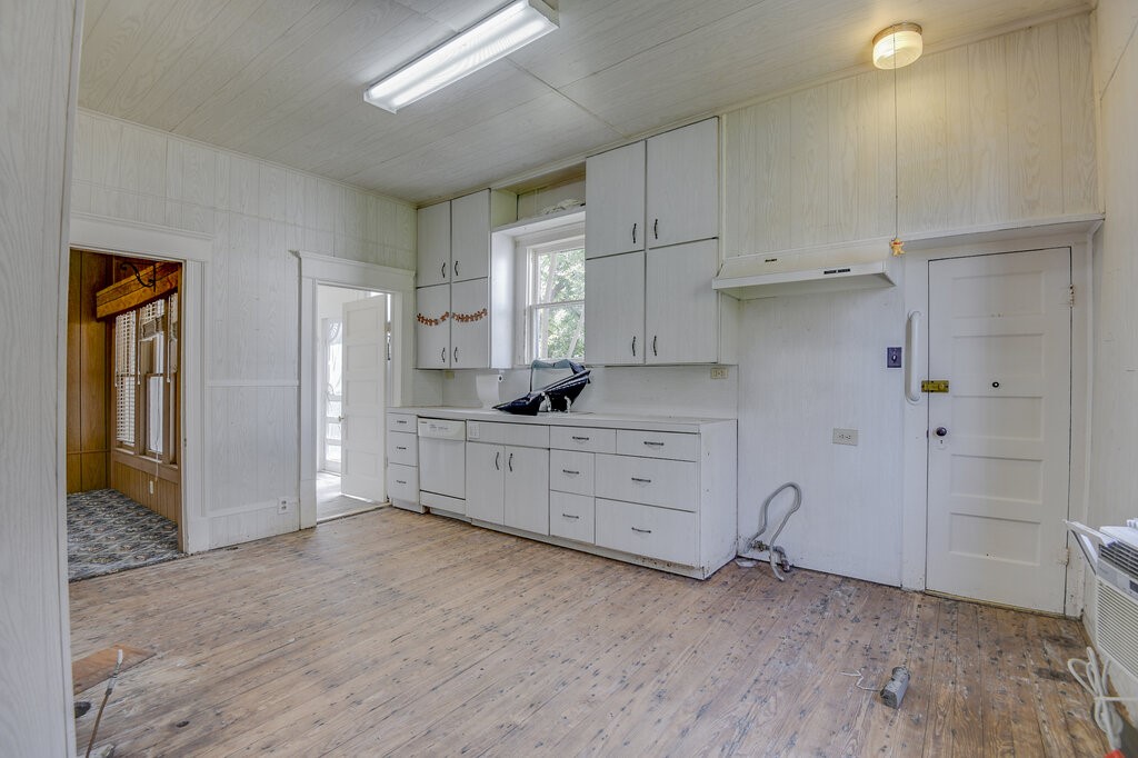 609 Ferris Avenue Waxahachie TX 75165