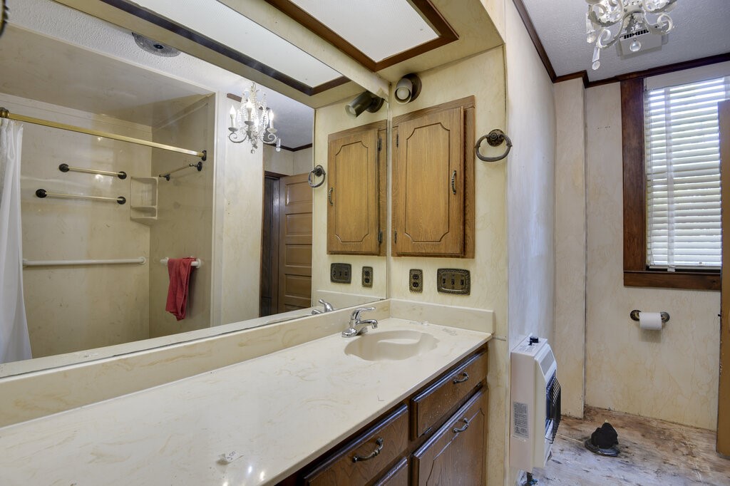 609 Ferris Avenue Waxahachie TX 75165