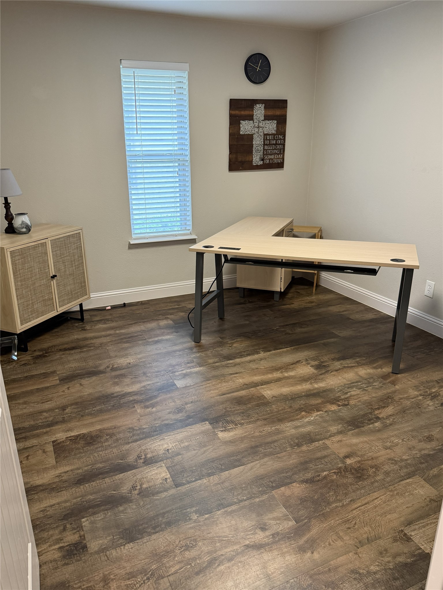 200 S Main Street Rhome TX 76078