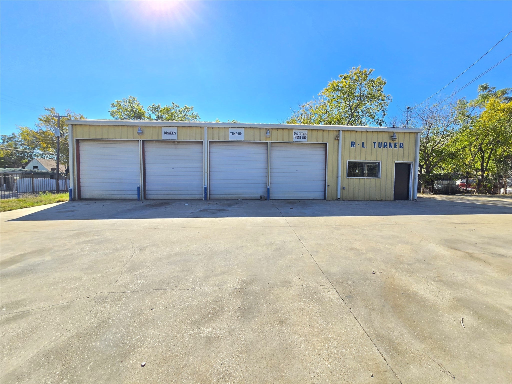 1001 S Beckley Avenue Dallas TX 75203