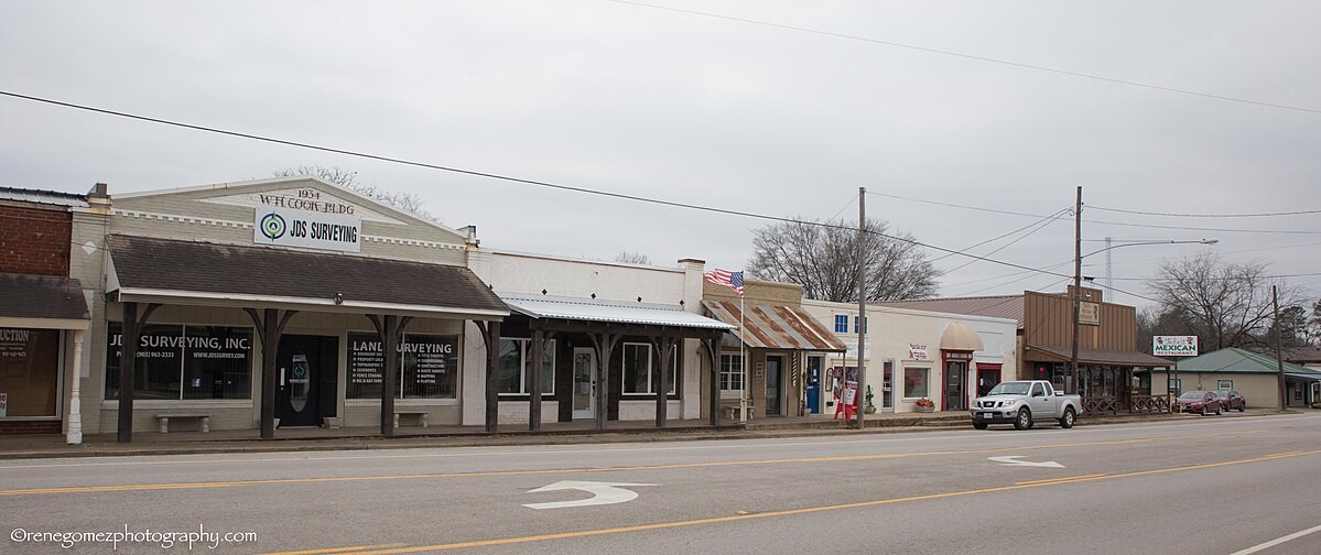 112 W Main Street Van TX 75790