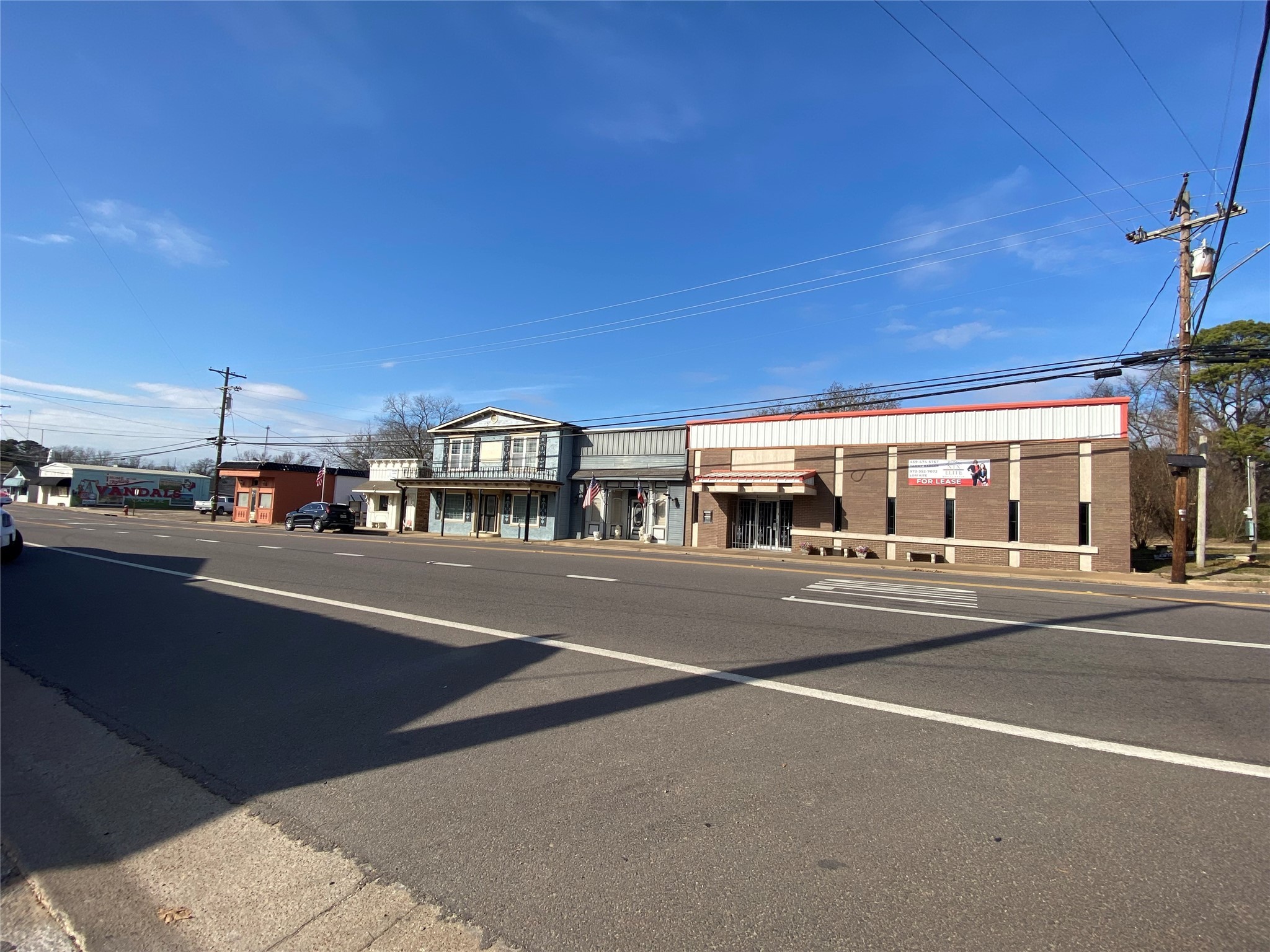 112 W Main Street Van TX 75790