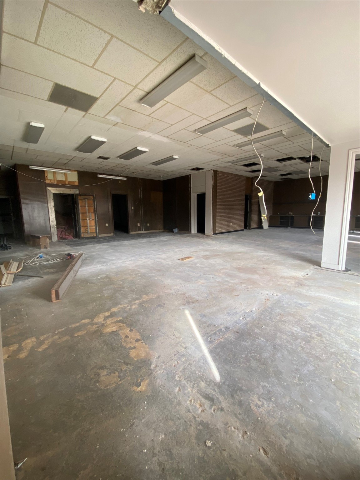 112 W Main Street Van TX 75790