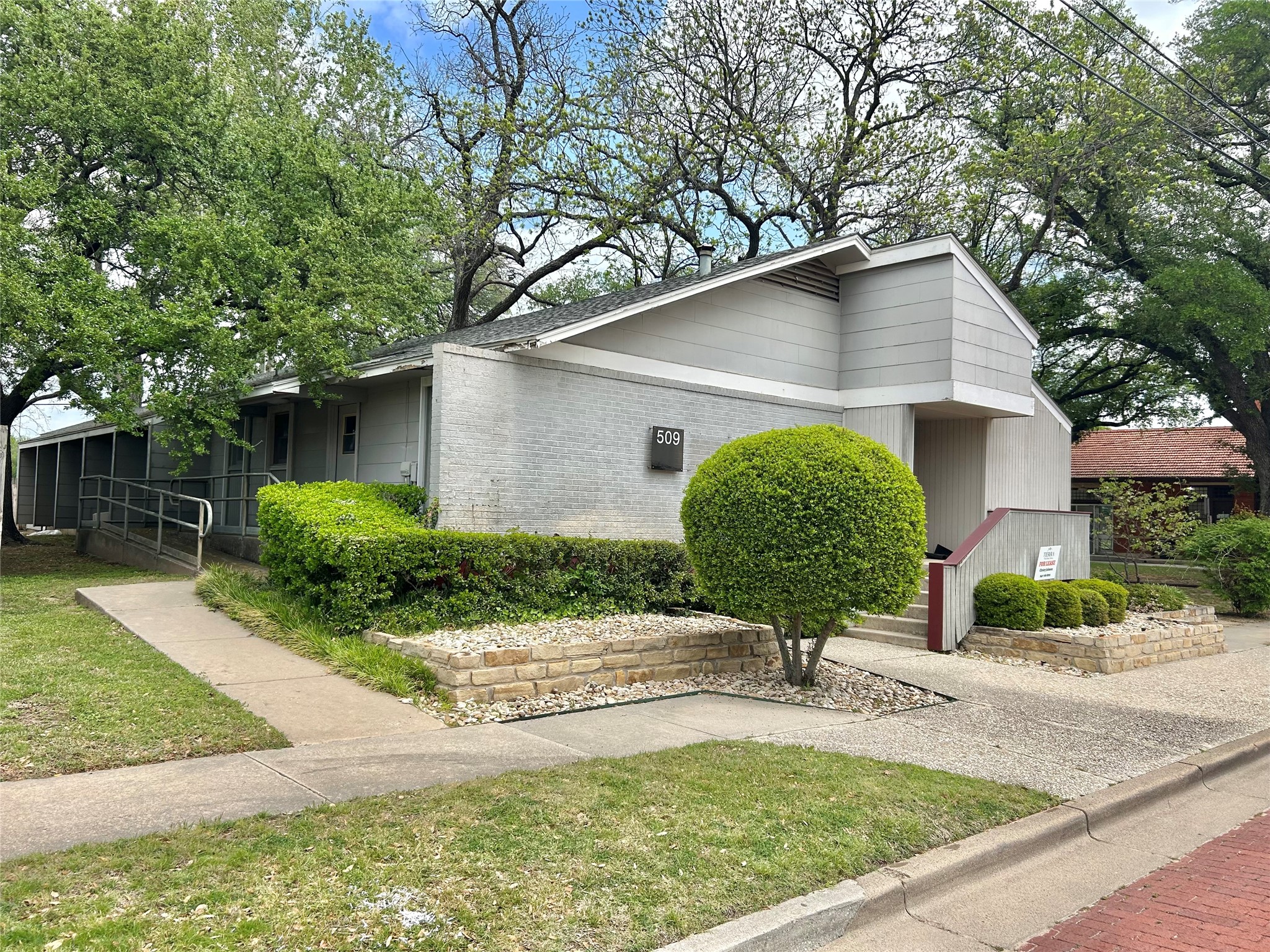 509 E Elm Street Gainesville TX 76240