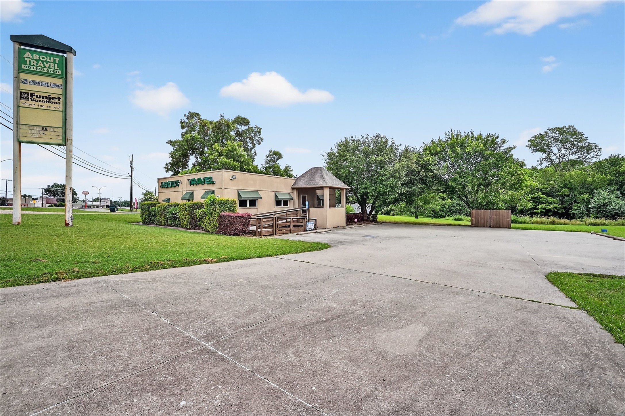 5011 Texoma Parkway Sherman TX 75090