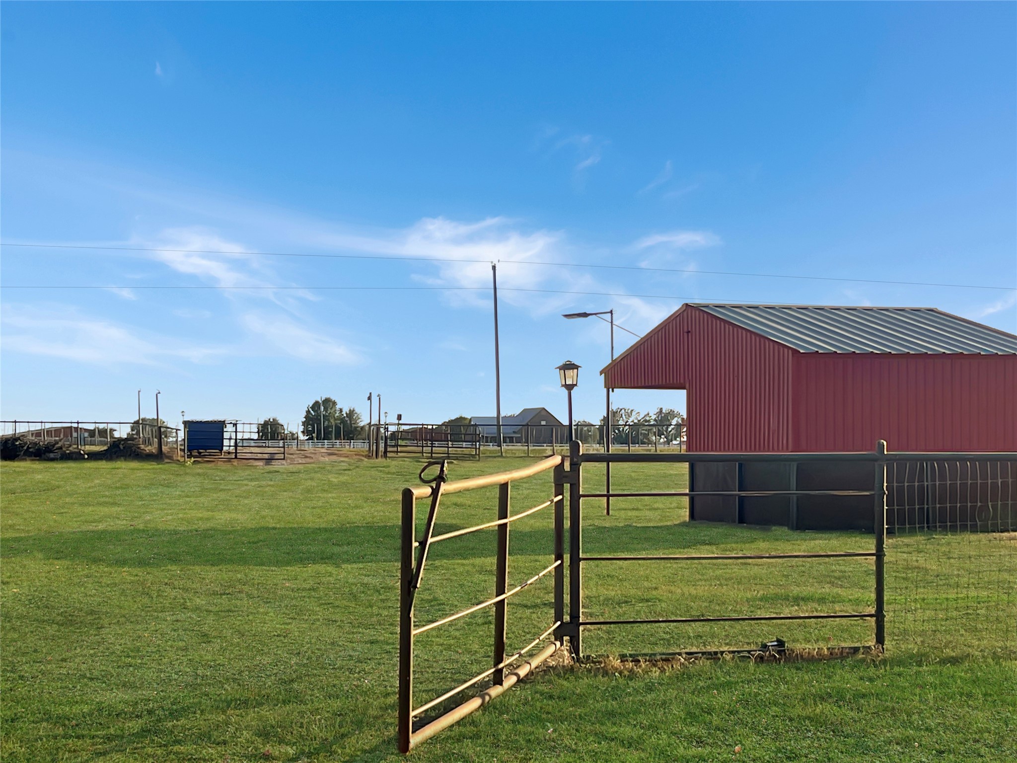 1277 B Gunter Road Whitesboro TX 76273