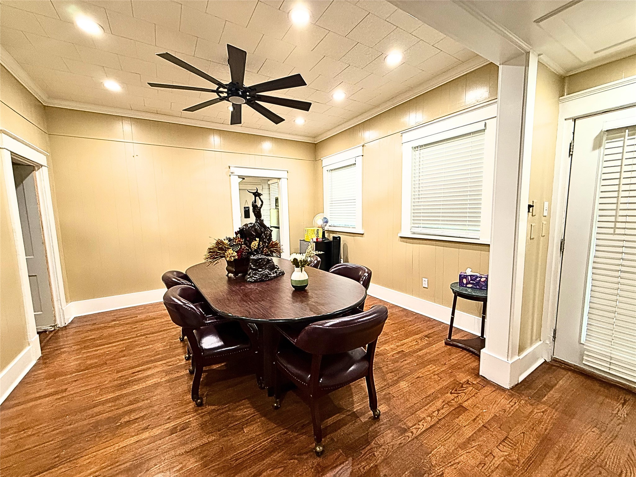 806 W 7th Avenue Corsicana TX 75110